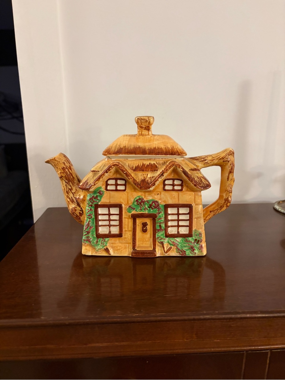 Ceramic Cottage Teapot - Brown